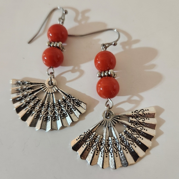 Hand Crafted Silver Fan and Orange Bead Pierced Earrings - Picture 4 of 5